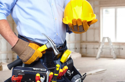 Опытные мастера, прошедшие специальное обучение